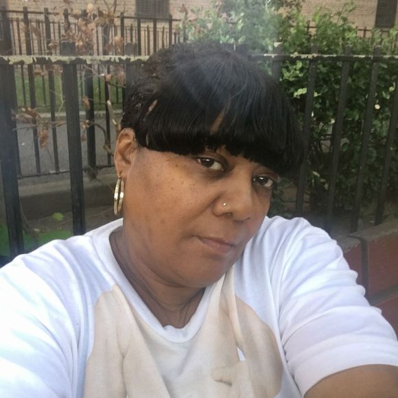 Meet your Posher, Renee - Picture 1 of 1